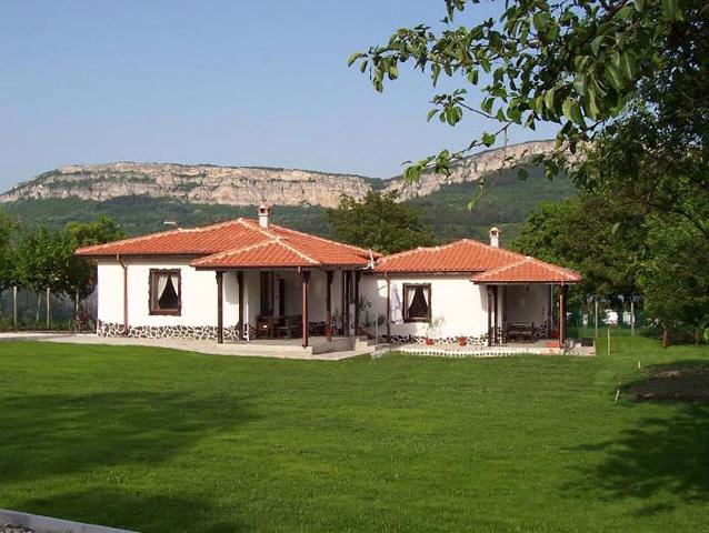 Maisons "Madara omaya"