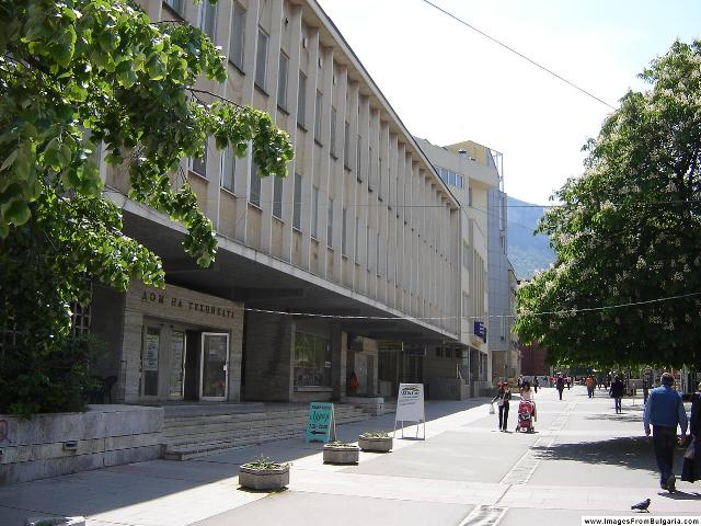 Vratza